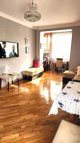 Satılır 1 otaqlı köhnə tikili 50 m², 28 May m., photo 4 from 13