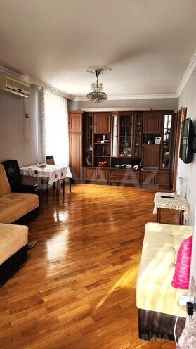 Satılır 1 otaqlı köhnə tikili 50 m², 28 May m., photo 3 from 15
