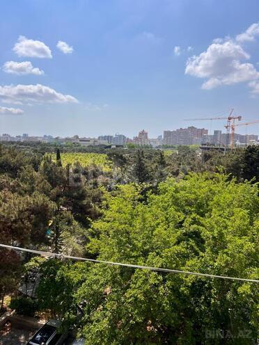 Satılır 3 otaqlı köhnə tikili 90 m², Gənclik m., photo 1 from 12