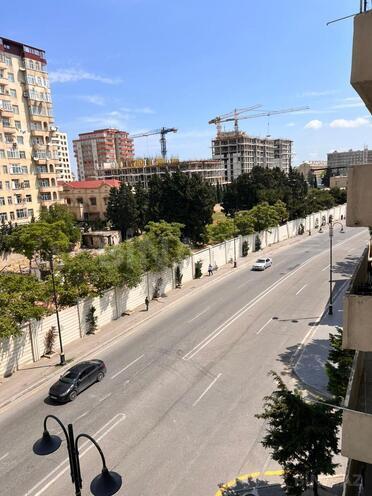 Satılır 3 otaqlı köhnə tikili 90 m², Gənclik m., photo 3 from 12