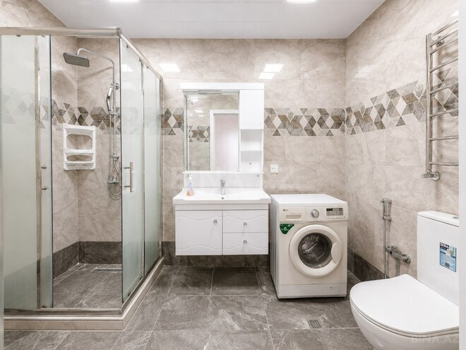 İcarəyə verilir 2 otaqlı yeni tikili 81 m², 8 Noyabr m., photo 13 from 16