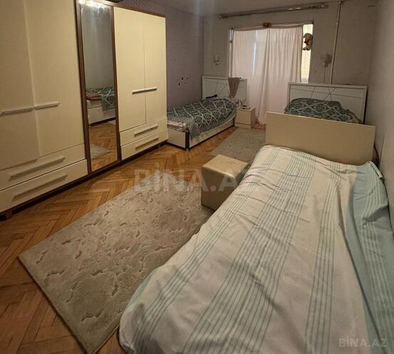 Сдаётся 3-комн. вторичка 75 м², м. Низами, photo 1 from 8