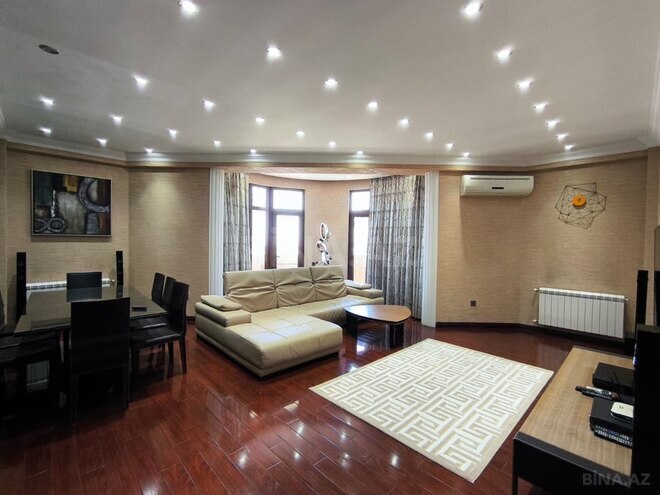 Satılır 4 otaqlı yeni tikili 173 m², 28 May m., photo 1 from 20