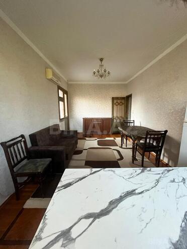 Продаётся 2-комн. вторичка 50 м², м. Гянджлик, photo 1 from 13