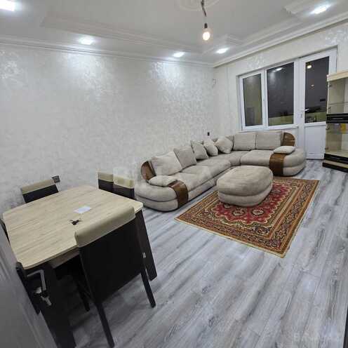 Сдаётся 3-комн. вторичка 85 м², м. Ази Асланов, photo 1 from 14