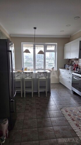 Продаётся 3-комн. новостройка 162 м², м. Элмляр Академиясы, photo 13 from 18
