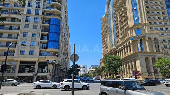 Продаётся  объект 185 м², м. Элмляр Академиясы, photo 1 from 10