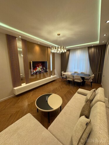Продаётся 3-комн. новостройка 120 м², м. Элмляр Академиясы, photo 7 from 16