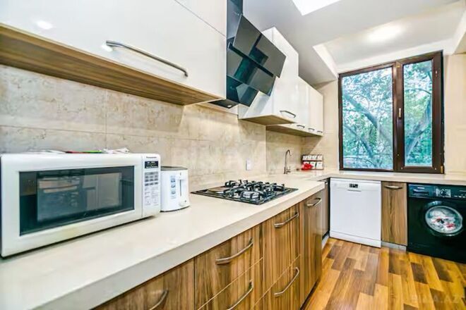 İcarəyə verilir 3 otaqlı köhnə tikili 110 m², İçəri Şəhər m., photo 3 from 16