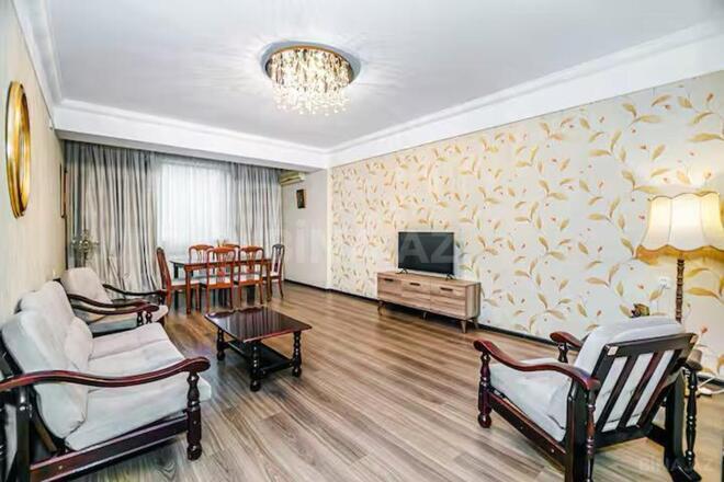 İcarəyə verilir 3 otaqlı köhnə tikili 110 m², İçəri Şəhər m., photo 1 from 16