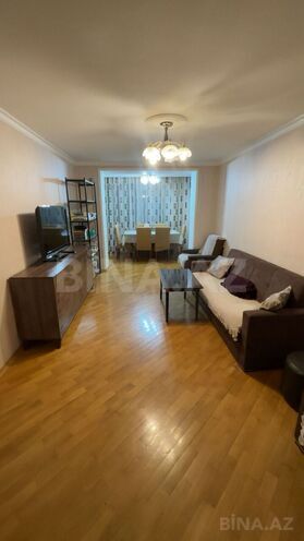 Сдаётся 3-комн. вторичка 70 м², м. Нариман Нариманов, photo 1 from 18