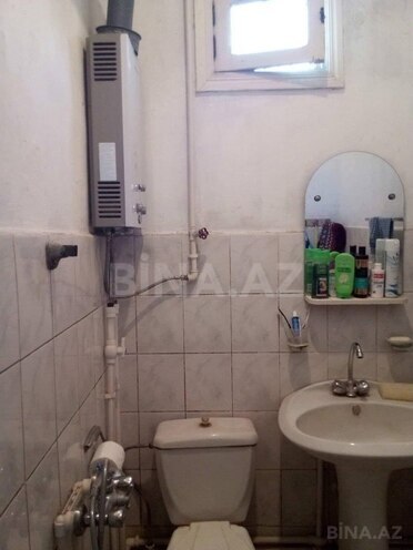 Satılır 2 otaqlı köhnə tikili 55 m², Qara Qarayev m., photo 8 from 9