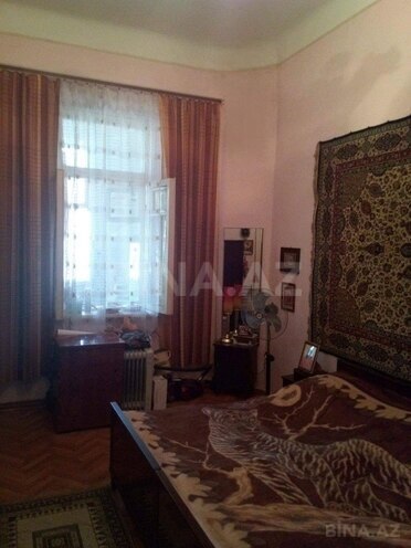 Satılır 2 otaqlı köhnə tikili 55 m², Qara Qarayev m., photo 3 from 9