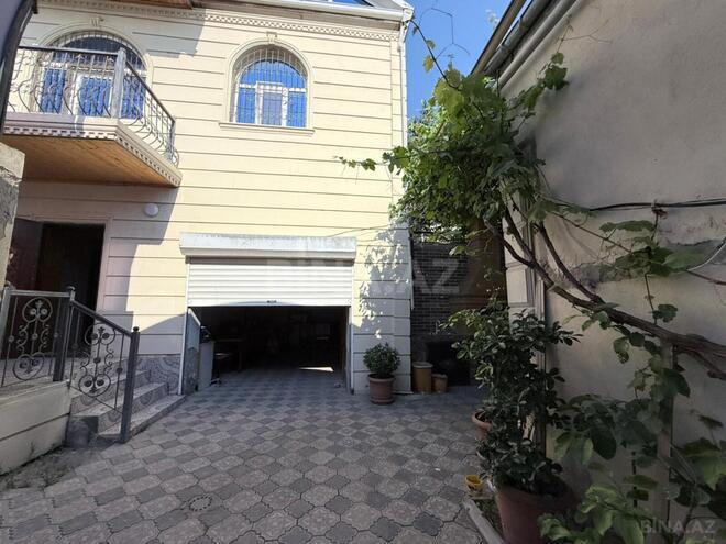 Satılır 5 otaqlı həyət evi/bağ evi 220 m², photo 1 from 28