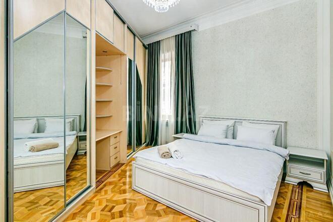 İcarəyə verilir 4 otaqlı köhnə tikili 120 m², Sahil m., photo 18 from 31