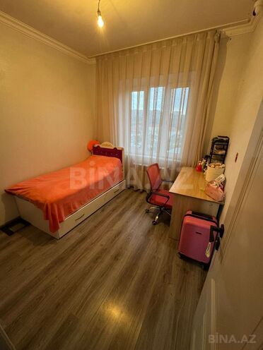 Satılır 4 otaqlı köhnə tikili 100 m², Bakıxanov q., photo 9 from 13