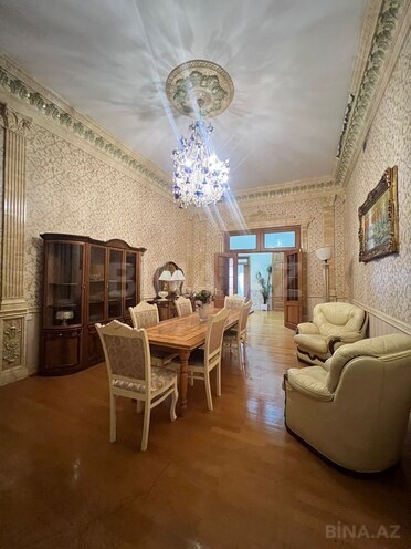 İcarəyə verilir 8 otaqlı həyət evi/bağ evi 300 m², Səbail r., photo 1 from 25