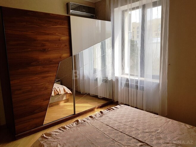 Сдаётся 3-комн. вторичка 60 м², м. Элмляр Академиясы, photo 10 from 18