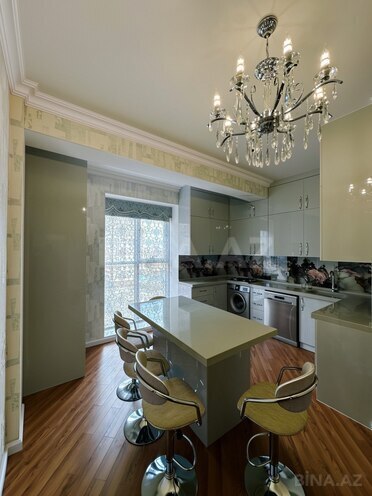 Сдаётся 3-комн. новостройка 130 м², м. 28 мая, photo 1 from 14