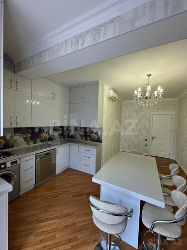 Сдаётся 3-комн. новостройка 130 м², м. 28 мая, photo 3 from 14
