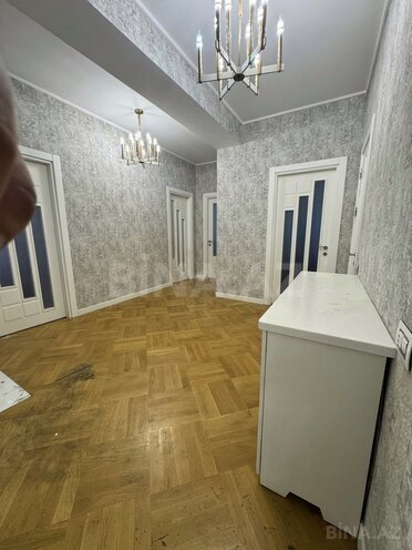 Продаётся 3-комн. новостройка 131 м², м. Элмляр Академиясы, photo 9 from 15