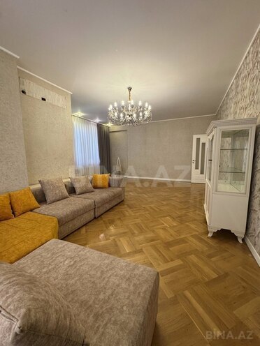 Продаётся 3-комн. новостройка 131 м², м. Элмляр Академиясы, photo 1 from 15