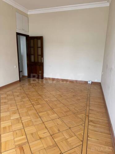 İcarəyə verilir 2 otaqlı köhnə tikili 60 m², 28 May m., photo 8 from 10