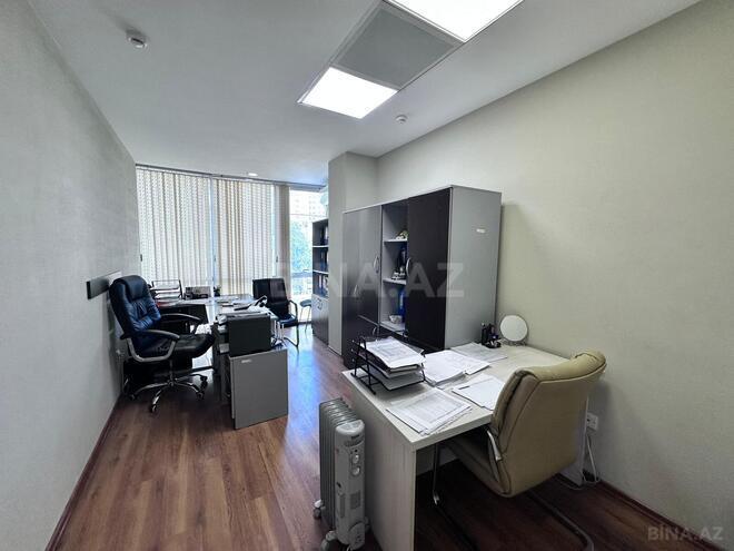 İcarəyə verilir 10 otaqlı ofis 300 m², İnşaatçılar m., photo 9 from 28