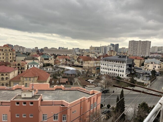 Satılır 2 otaqlı köhnə tikili 70 m², 8 Noyabr m., photo 20 from 23
