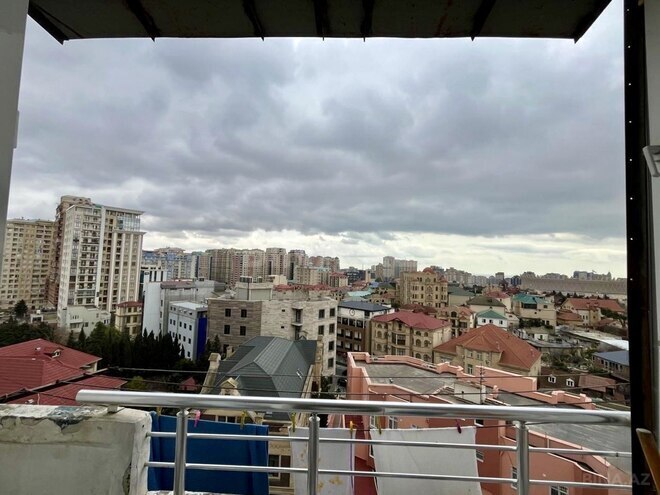 Satılır 2 otaqlı köhnə tikili 70 m², 8 Noyabr m., photo 21 from 23