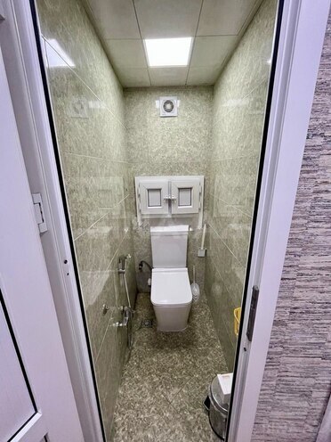 Satılır 2 otaqlı köhnə tikili 70 m², 8 Noyabr m., photo 17 from 23