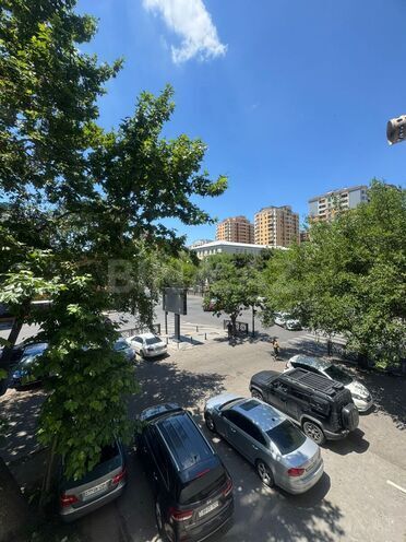 Продаётся 3-комн. вторичка 80 м², Насиминский  р., photo 10 from 11