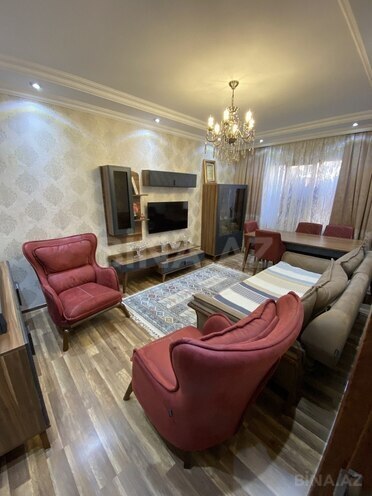Satılır 2 otaqlı köhnə tikili 65 m², Həzi Aslanov m., photo 1 from 13