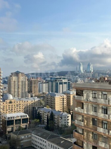 İcarəyə verilir 3 otaqlı yeni tikili 110 m², 28 May m., photo 30 from 32