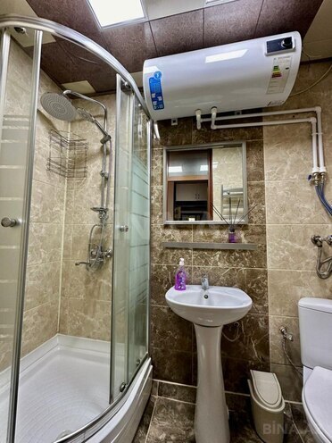 Satılır 2 otaqlı köhnə tikili 55 m², Sahil m., photo 13 from 16