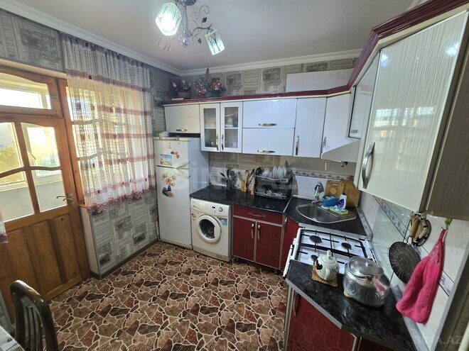 Satılır 3 otaqlı köhnə tikili 62 m², Hövsan q., photo 13 from 19
