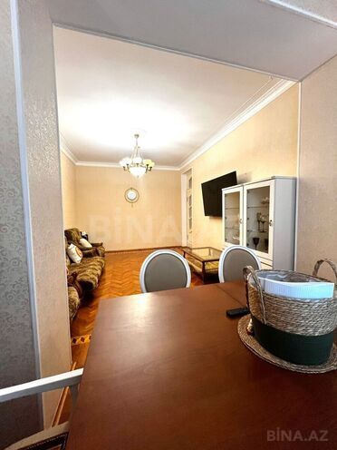 Satılır 3 otaqlı köhnə tikili 120 m², Gənclik m., photo 3 from 20