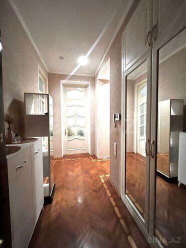 Satılır 3 otaqlı köhnə tikili 120 m², Gənclik m., photo 16 from 20
