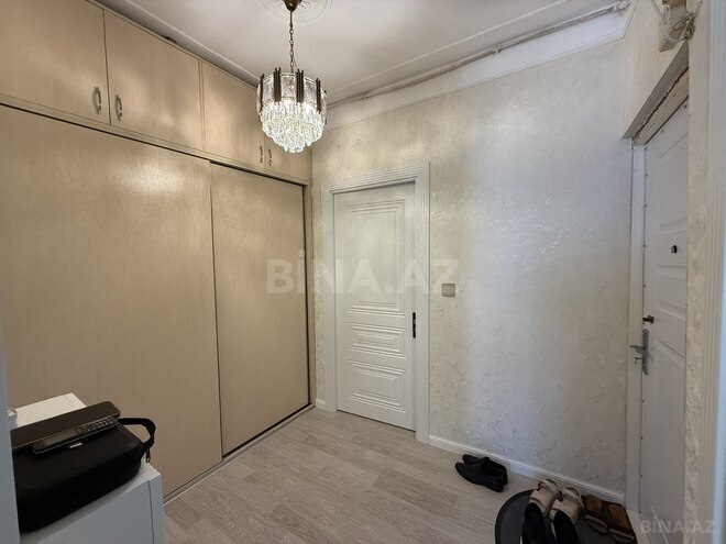 Продаётся 2-комн. вторичка 65 м², м. Халглар Достлугу, photo 18 from 19