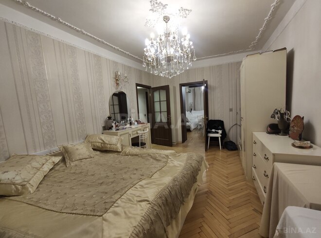 Satılır 3 otaqlı köhnə tikili 70 m², Nizami m., photo 10 from 19