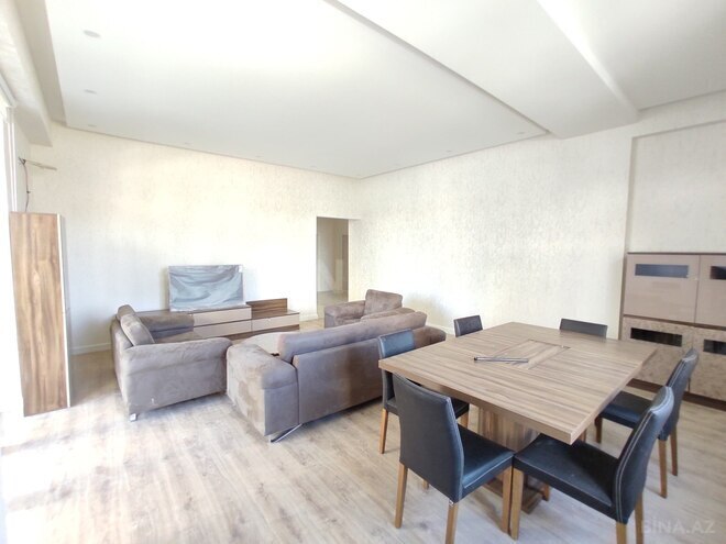 İcarəyə verilir 3 otaqlı yeni tikili 140 m², 28 May m., photo 3 from 14