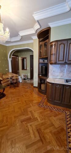 Продаётся 2-комн. вторичка 65 м², м. Низами, photo 5 from 11