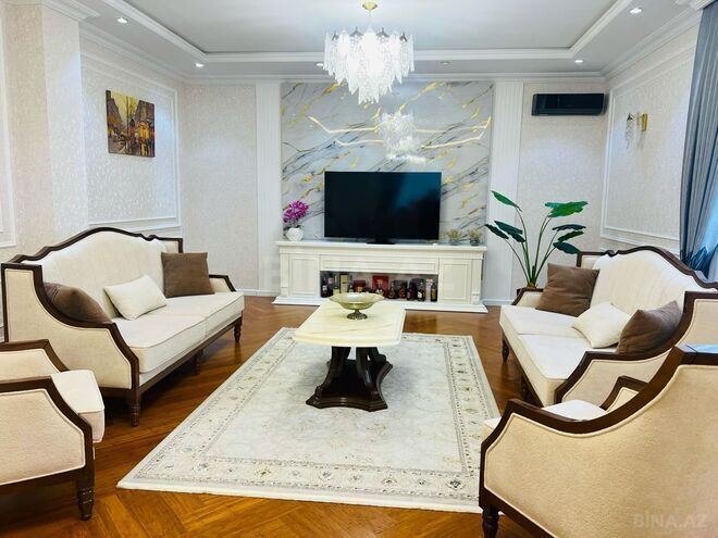 Satılır 6 otaqlı həyət evi/bağ evi 500 m², Əhmədli m., photo 3 from 30