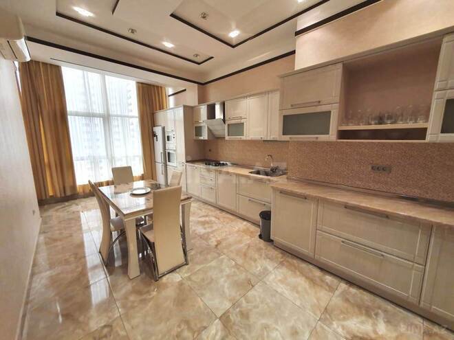 İcarəyə verilir 2 otaqlı yeni tikili 115 m², 28 May m., photo 13 from 18