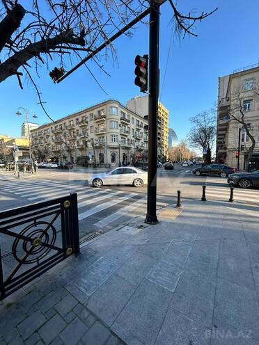 Satılır 2 otaqlı köhnə tikili 50 m², 28 May m., photo 23 from 24