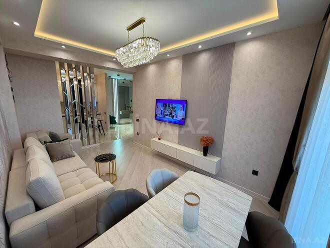 Продаётся 2-комн. новостройка 65 м², м. Ази Асланов, photo 4 from 13