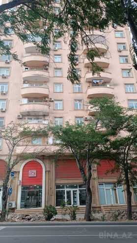 Продаётся 2-комн. новостройка 115 м², м. Низами, photo 1 from 6