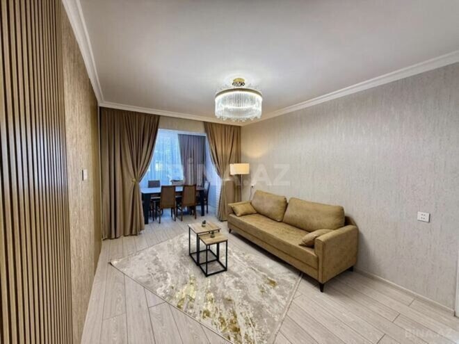 Продаётся 2-комн. вторичка 55 м², м. Халглар Достлугу, photo 1 from 8