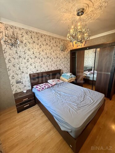 Satılır 2 otaqlı köhnə tikili 65 m², Xalqlar Dostluğu m., photo 5 from 13