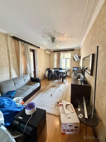 Satılır 2 otaqlı köhnə tikili 65 m², Xalqlar Dostluğu m., photo 3 from 13